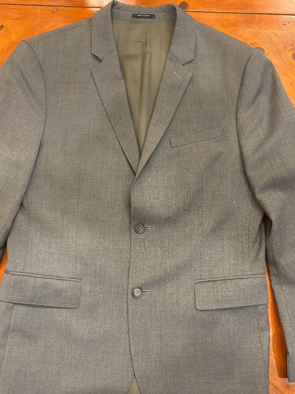 Express Men's Gray 2-Piece Suit 40R 2-Button Notch Lapel